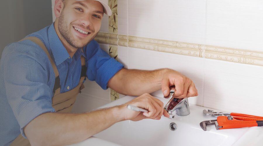 Professional water heater repair in Lopeno, TX